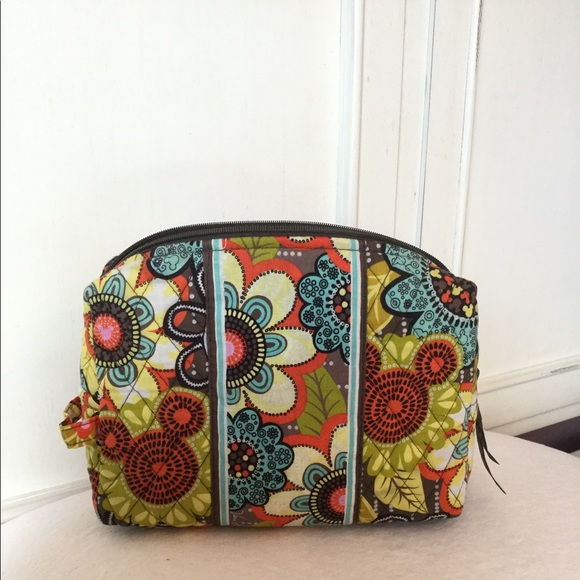 Vera Bradley Handbags - Vera Bradley makeup bag